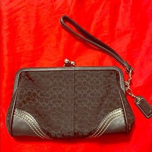 Wristlet
